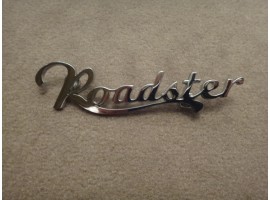 B0007D	ROADSTER SCRIPT BADGE